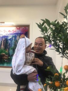 Chú vào chơi nhà tôi lúc còn khoẻ